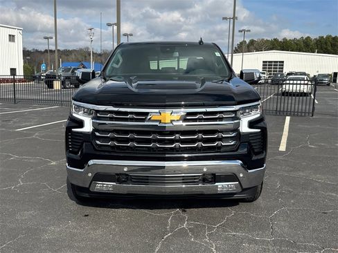 Used 2025 Chevrolet Silverado 1500 LTZ w/ Z71 Off-Road Package image 3