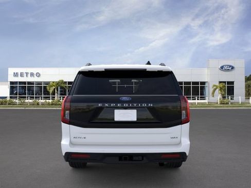 New 2026 Ford Expedition Max Active RWD image 5