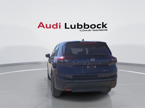Used 2024 Nissan Rogue SV image 7