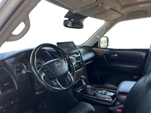 Used 2022 Nissan Armada SL w/ Captain's Chairs Package image 9