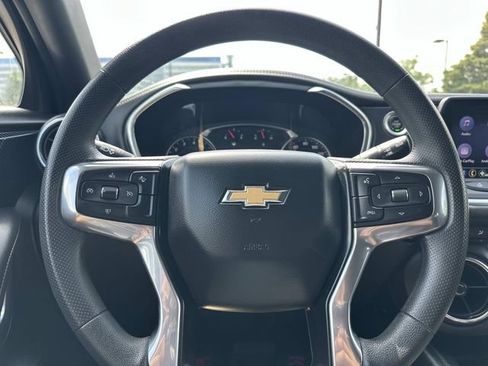 Used 2022 Chevrolet Blazer LT AWD/4WD image 19