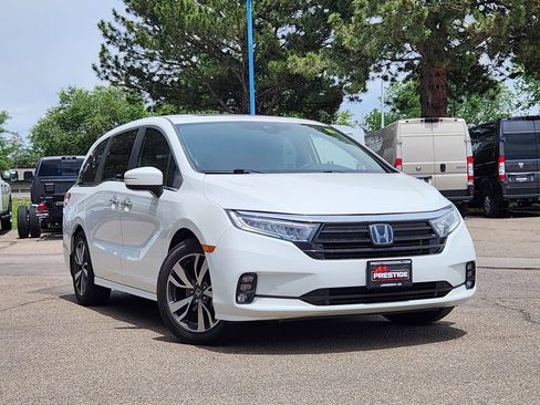 Used 2022 Honda Odyssey Touring image 1