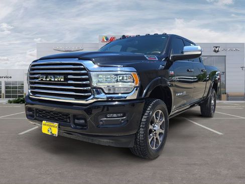 Used 2022 RAM 2500 Limited AWD/4WD image 1
