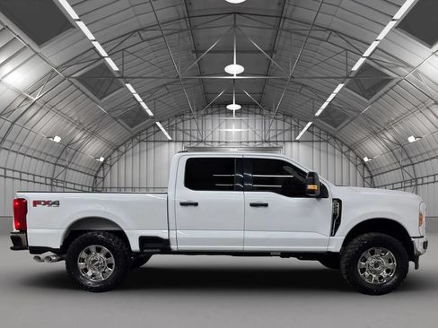 Used 2024 Ford F250 XLT w/ FX4 Off-Road Package AWD/4WD image 7