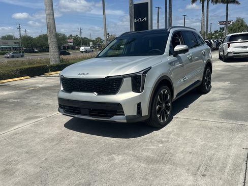 New 2026 Kia Sorento SX FWD image 2