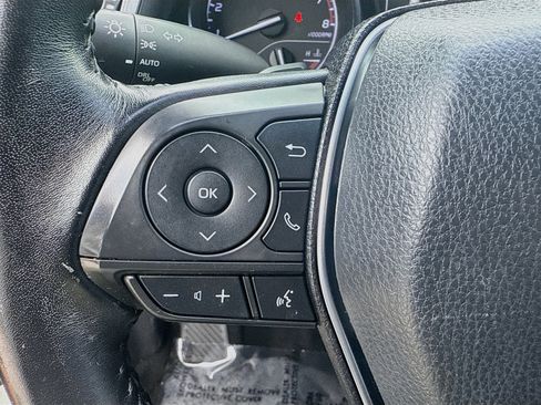 Used 2019 Toyota Camry SE FWD image 35