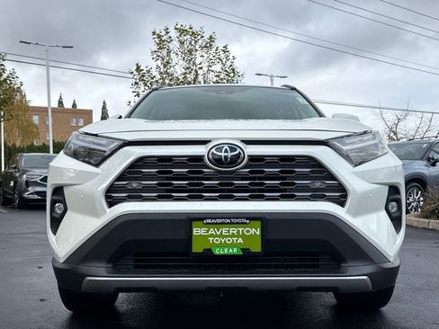 Certified 2022 Toyota RAV4 Limited image 8