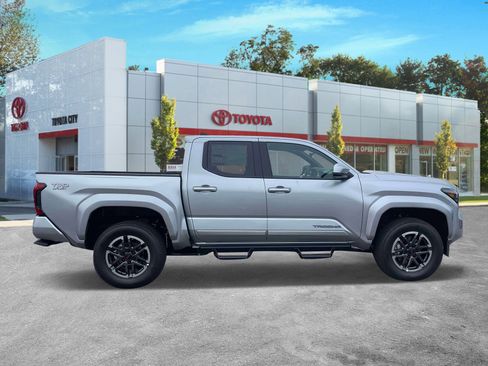 New 2026 Toyota Tacoma Limited AWD/4WD image 4
