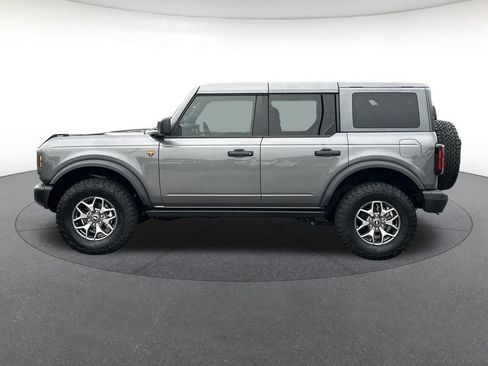 Used 2025 Ford Bronco Badlands AWD/4WD image 2