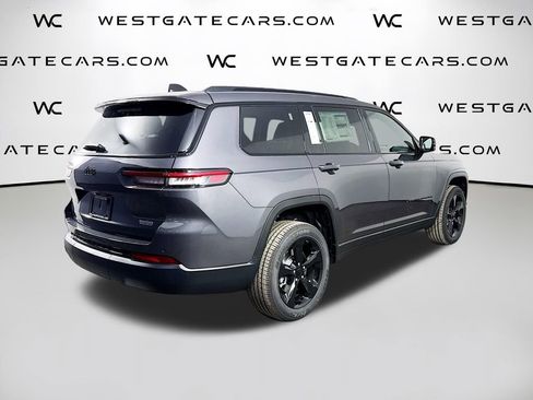New 2025 Jeep Grand Cherokee L Laredo image 8