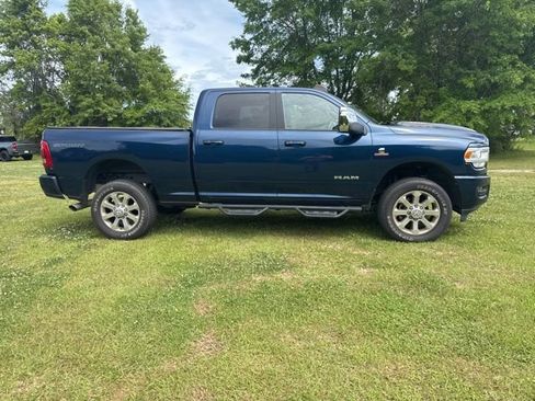 Used 2024 RAM 2500 Laramie w/ Sport Appearance Package image 6