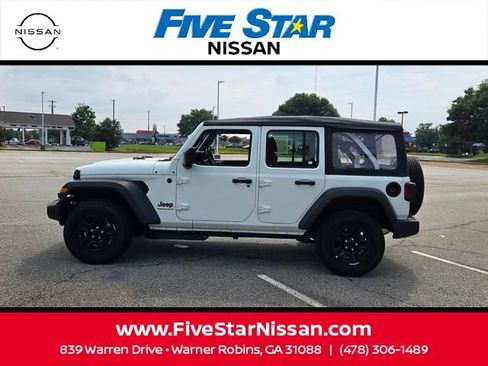 Used 2026 Jeep Wrangler Unlimited Sport AWD/4WD image 4