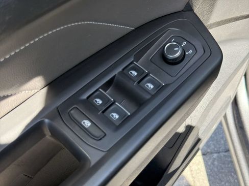 Used 2023 Volkswagen Atlas SE w/ Panoramic Sunroof Package FWD image 20