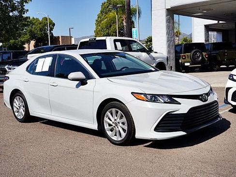 Used 2024 Toyota Camry LE FWD image 6
