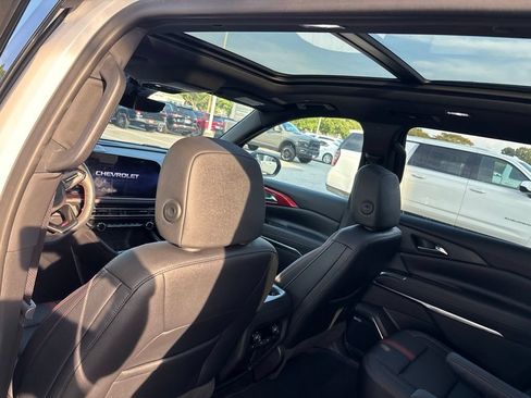 Used 2024 Chevrolet Traverse RS w/ LPO, Floor Liner Package FWD image 11