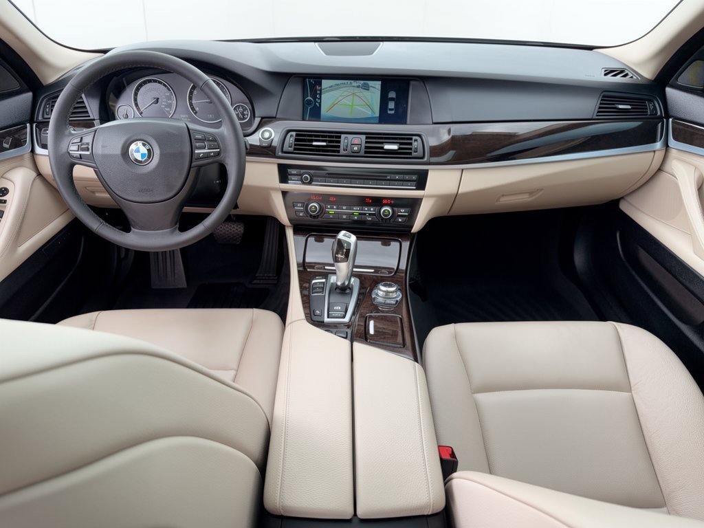 Used 2012 BMW 528i Sedan RWD image 17