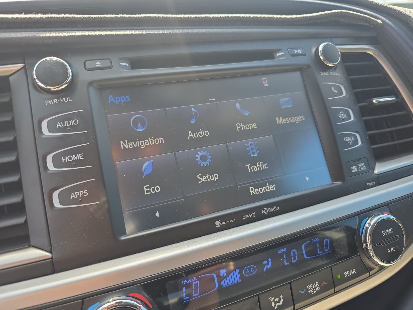 Used 2017 Toyota Highlander XLE FWD image 18