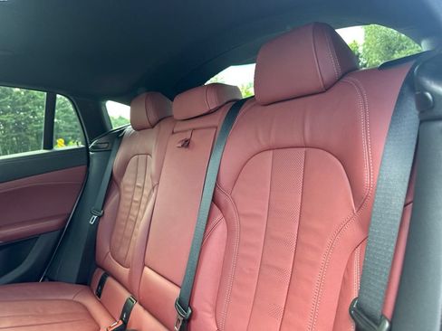 Used 2022 BMW X6 xDrive40i w/ M Sport Package AWD/4WD image 21