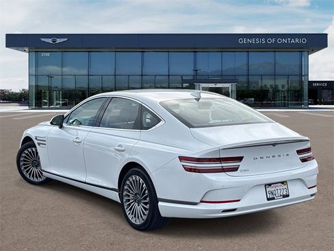 Used 2024 Genesis G80 image 2