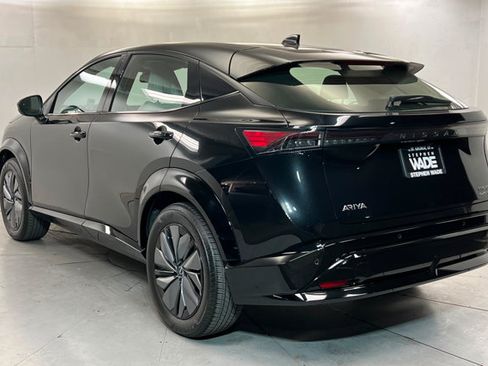 Used 2024 Nissan Ariya AWD image 3