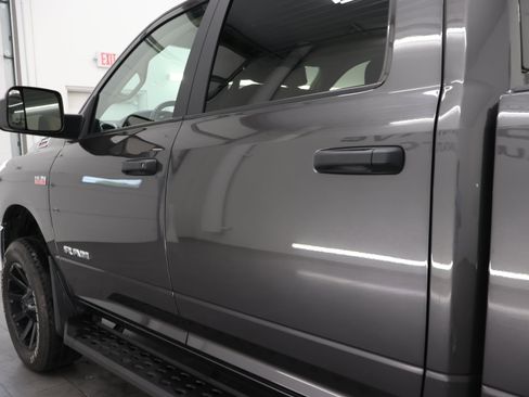Used 2022 RAM 2500 Big Horn w/ Level C Equiment Group AWD/4WD image 32