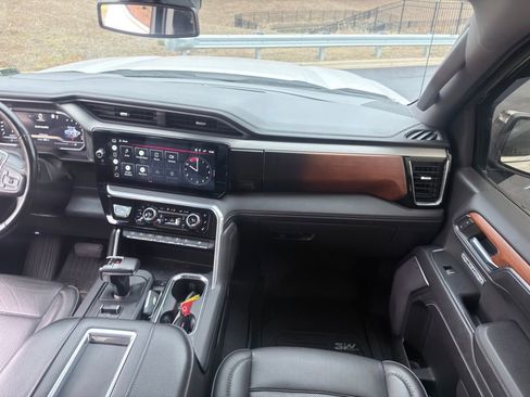 Used 2022 GMC Sierra 1500 Denali image 16