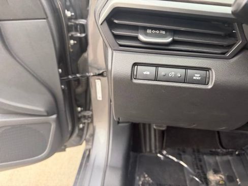 Used 2023 Nissan Altima 2.5 SV FWD image 19