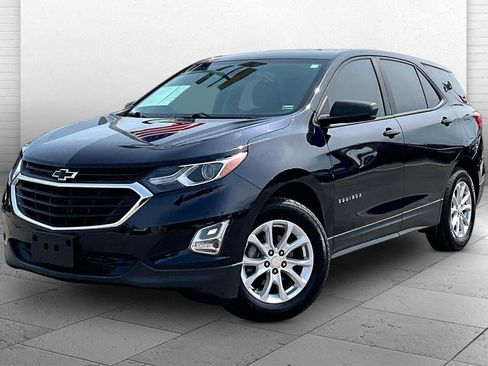 Used 2021 Chevrolet Equinox LS w/ LS Convenience Package AWD/4WD image 10