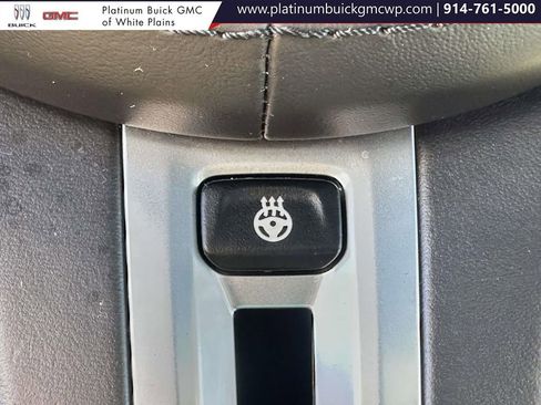 Used 2023 BMW X6 M image 32