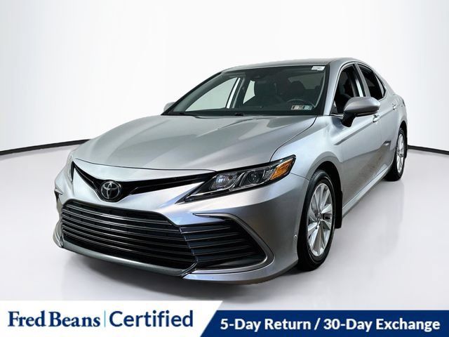Used 2024 Toyota Camry LE FWD image 3