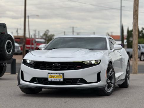 Used 2021 Chevrolet Camaro LT w/ RS Package RWD image 4