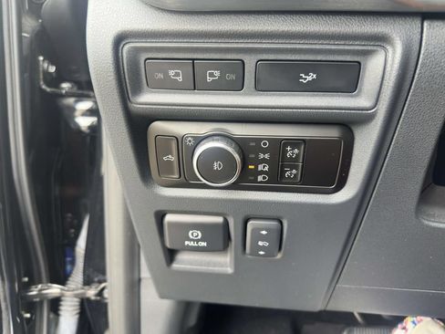 Used 2023 Ford F150 Lariat w/ Max Trailer Tow Package AWD/4WD image 30