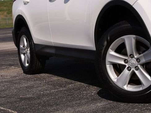 Used 2014 Toyota RAV4 XLE FWD image 3