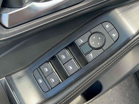 Used 2023 Nissan Rogue SV w/ SV Premium B Package AWD/4WD image 22