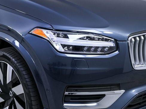 Certified 2023 Volvo XC90 T8 Ultimate w/ Lounge Package image 41