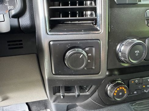 Used 2019 Ford F250 XLT AWD/4WD image 27