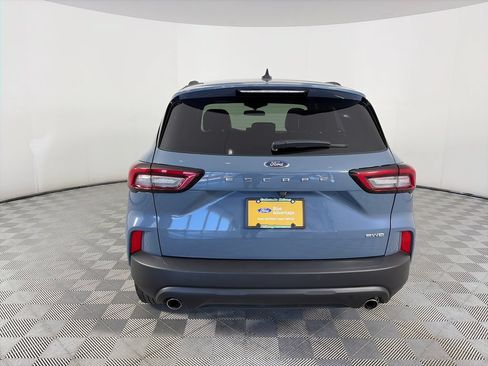 Certified 2025 Ford Escape ST-Line Select AWD/4WD image 6