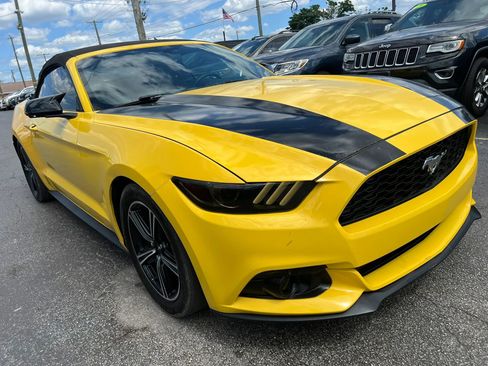 Used 2016 Ford Mustang Convertible w/ Equipment Group 051A RWD image 4