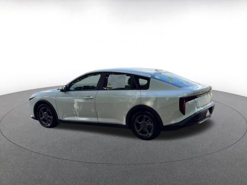 Used 2025 Kia K4 FWD image 10