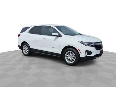 Certified 2024 Chevrolet Equinox LT AWD/4WD image 2