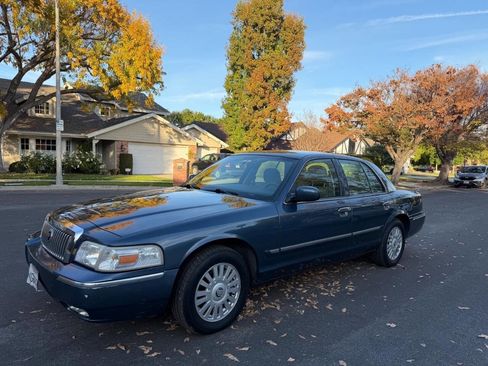 Used 2007 Mercury Grand Marquis LS image 2