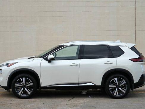 Used 2023 Nissan Rogue Platinum FWD image 46