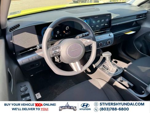 New 2026 Hyundai Kona SE FWD image 3