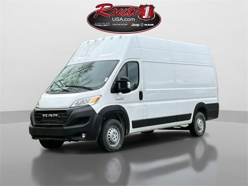 New 2024 RAM ProMaster 3500 w/ Premium Convenience Group image 2