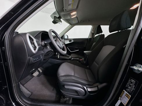 Used 2024 Kia Soul LX w/ Option Group 015 image 13
