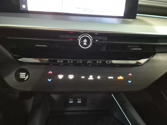 Certified 2025 Nissan Murano Platinum w/ Cargo Package AWD/4WD image 16