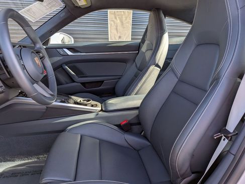 Certified 2025 Porsche 911 Carrera image 5