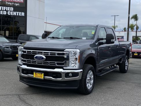 Used 2024 Ford F350 XLT image 8