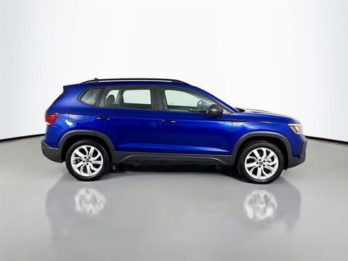 Used 2023 Volkswagen Taos S w/ Driver Assistance Package AWD/4WD image 17