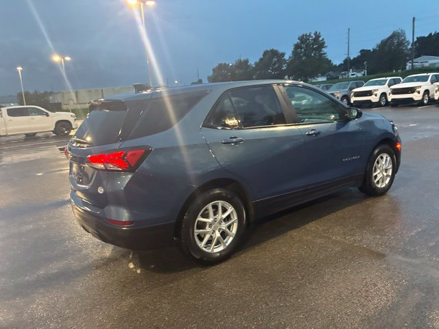 Used 2024 Chevrolet Equinox LS w/ LS Convenience Package FWD image 8